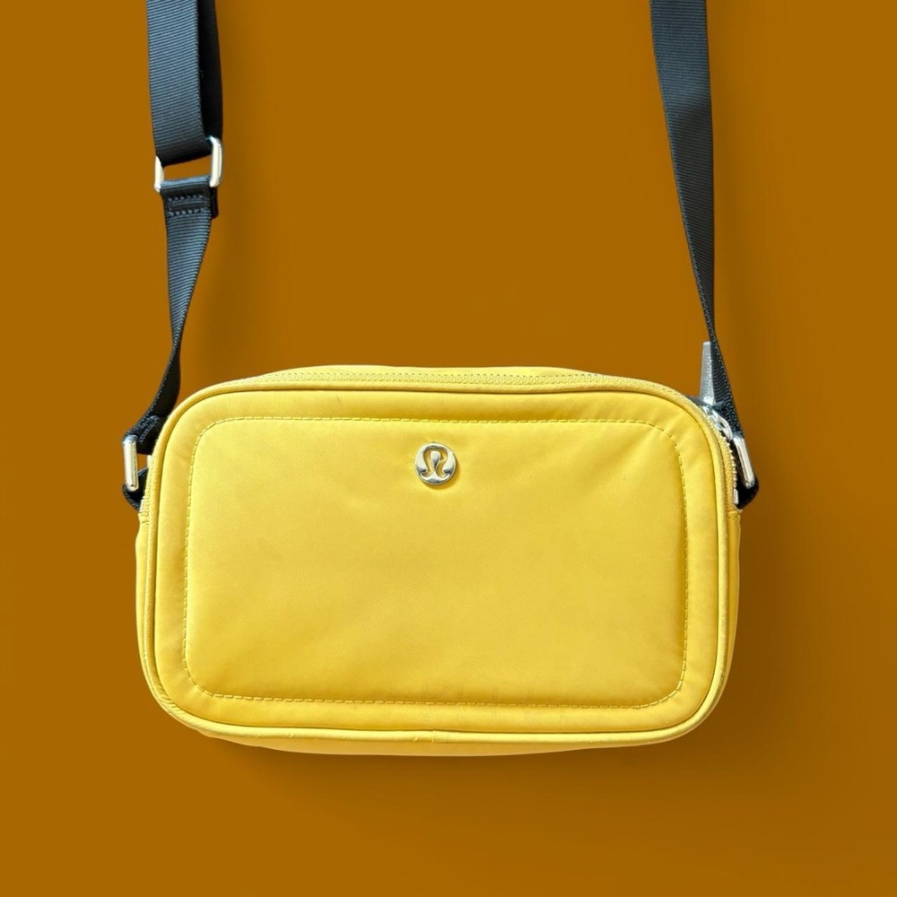 Lululemon Crossbody Camera Bag